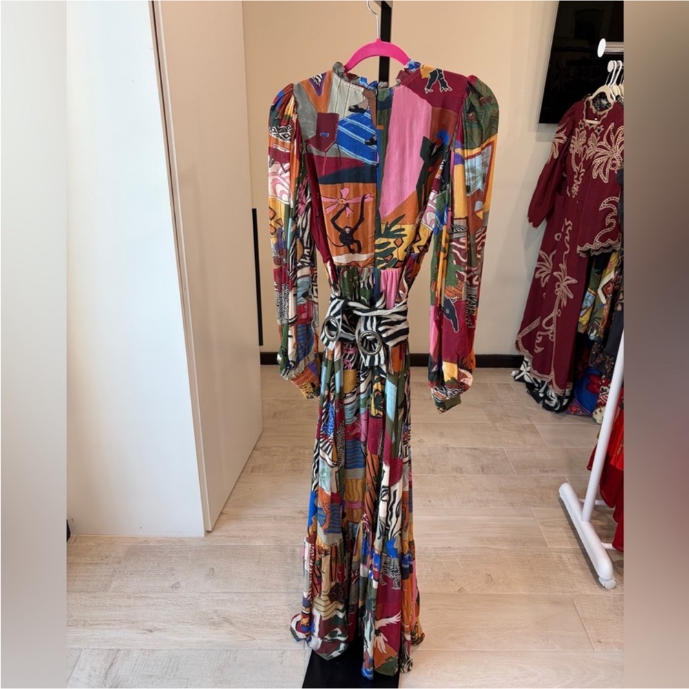 Farm Rio: Tropical Multicolor Long Sleeve
Maxi Dress - Picture 7 of 11
